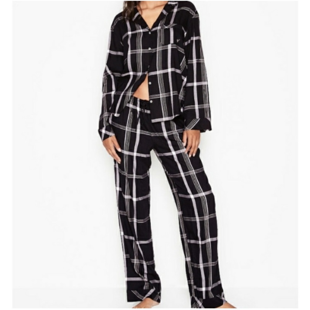 Victoria’s Secret classic plaid pajama set
